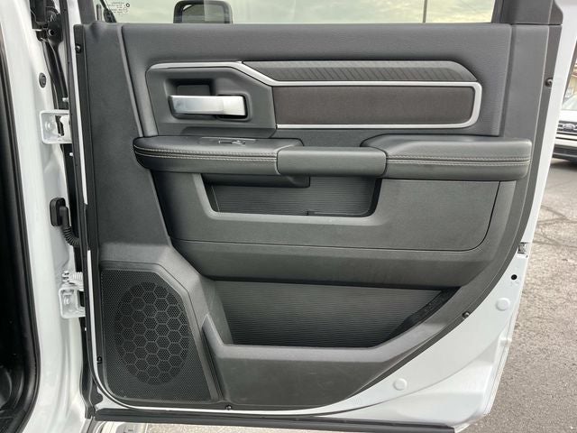 2025 RAM 2500 Big Horn Crew Cab 4x4 6'4' Box