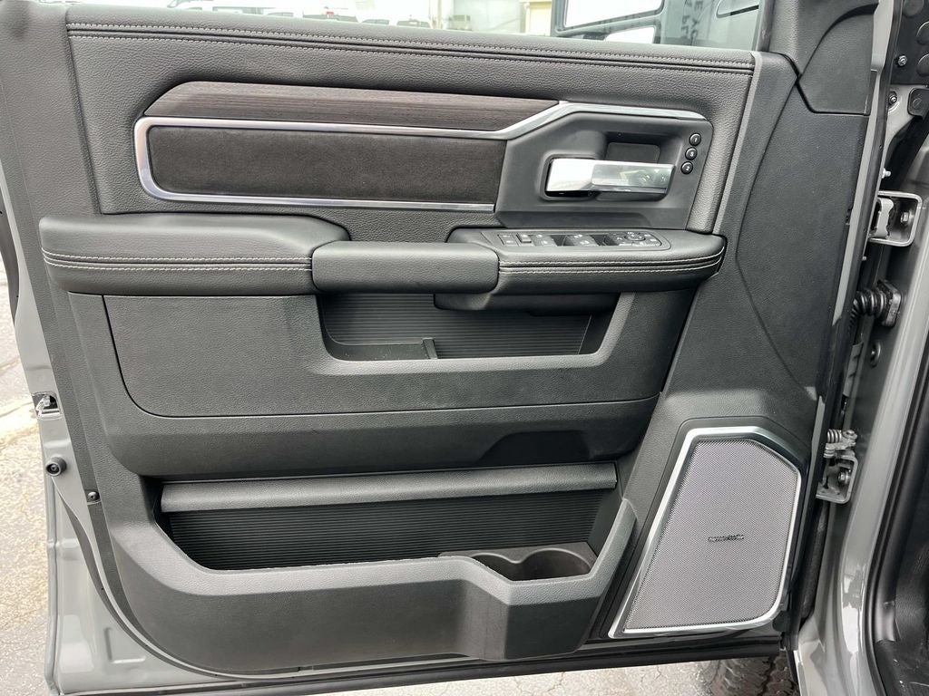 2026 RAM 2500 RAM 2500 LARAMIE CREW CAB 4X4 6'4' BOX