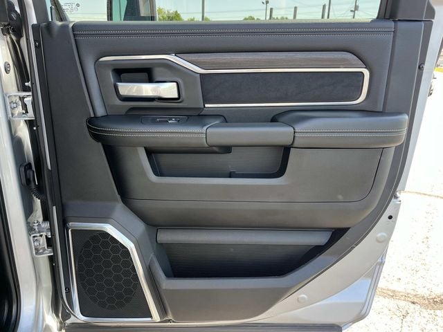 2026 RAM 2500 Laramie Crew Cab 4x4 6'4' Box