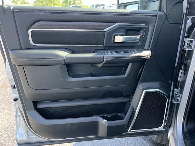 2026 RAM 2500 Laramie Crew Cab 4x4 6'4' Box