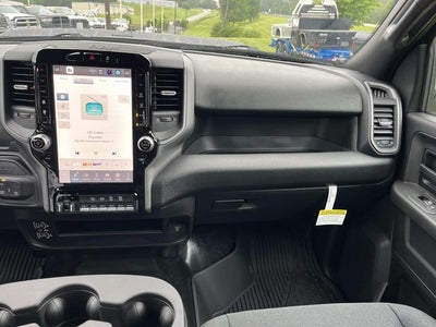 2026 RAM 2500 RAM 2500 BLACK EXPRESS CREW CAB 4X4 8' BOX