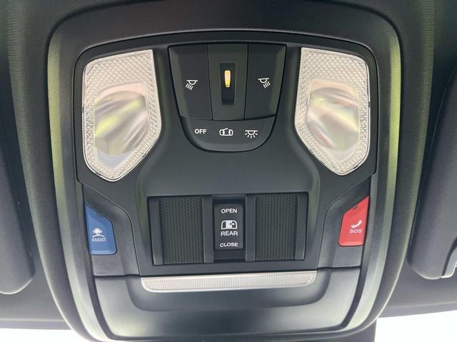 2026 RAM 2500 RAM 2500 BLACK EXPRESS CREW CAB 4X4 8' BOX