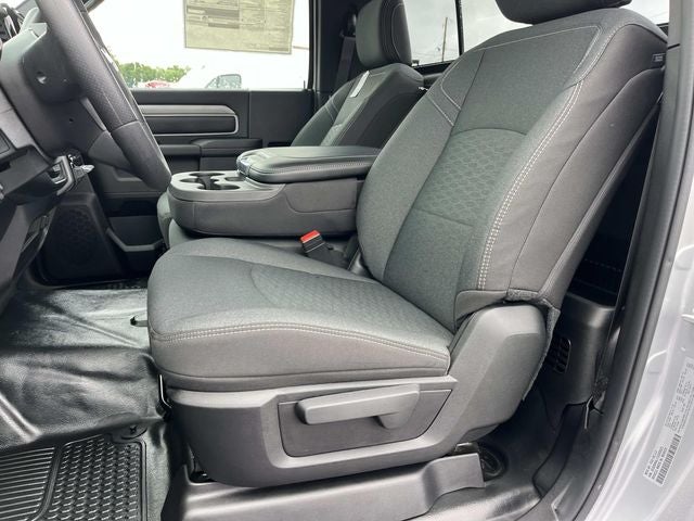 2026 RAM 3500 RAM 3500 TRADESMAN REGULAR CAB 4X4 8' BOX