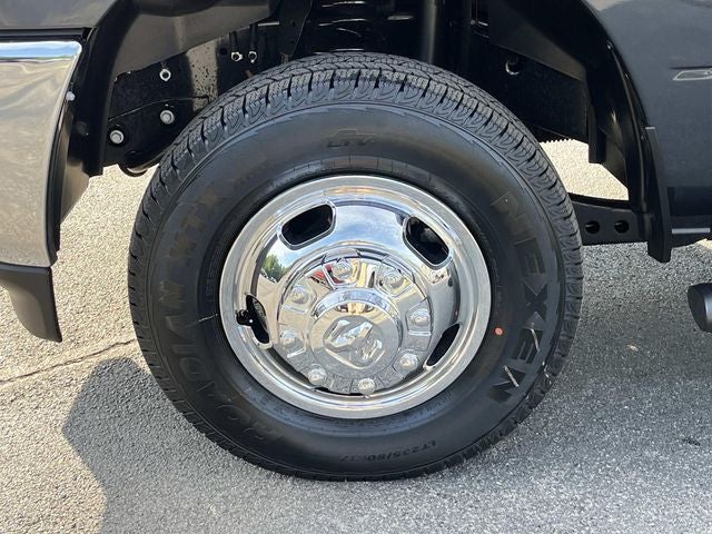 2026 RAM 3500 RAM 3500 TRADESMAN REGULAR CAB 4X4 8' BOX