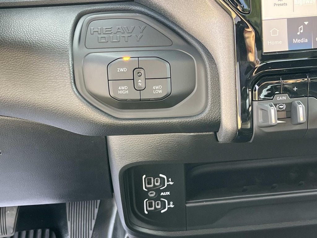 2026 RAM 3500 RAM 3500 TRADESMAN REGULAR CAB 4X4 8' BOX
