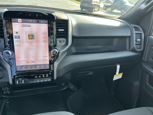 2026 RAM 3500 RAM 3500 TRADESMAN REGULAR CAB 4X4 8' BOX