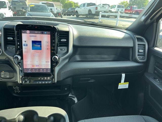 2026 RAM 3500 RAM 3500 TRADESMAN CREW CAB 4X4 8' BOX
