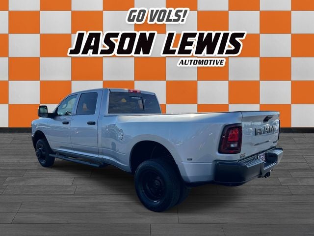 2026 RAM 3500 RAM 3500 TRADESMAN CREW CAB 4X4 8' BOX