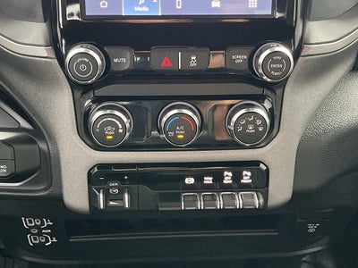 2025 RAM 3500 Tradesman Crew Cab 4x4 8' Box