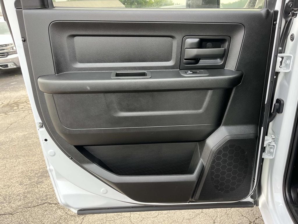 2025 RAM 3500 Tradesman Crew Cab 4x4 8' Box