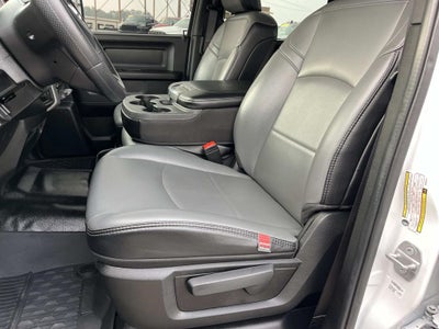 2025 RAM 3500 Tradesman Crew Cab 4x4 8' Box