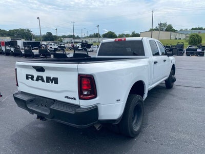 2025 RAM 3500 Tradesman Crew Cab 4x4 8' Box