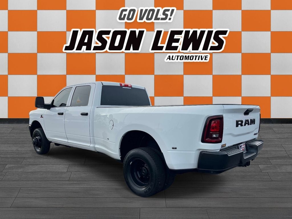 2025 RAM 3500 Tradesman Crew Cab 4x4 8' Box