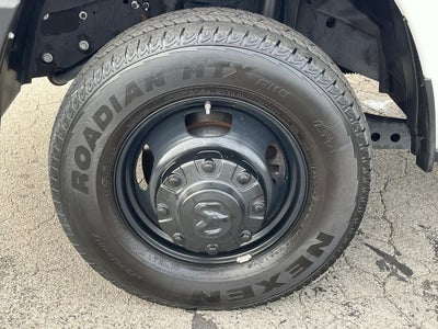 2025 RAM 3500 Tradesman Crew Cab 4x4 8' Box