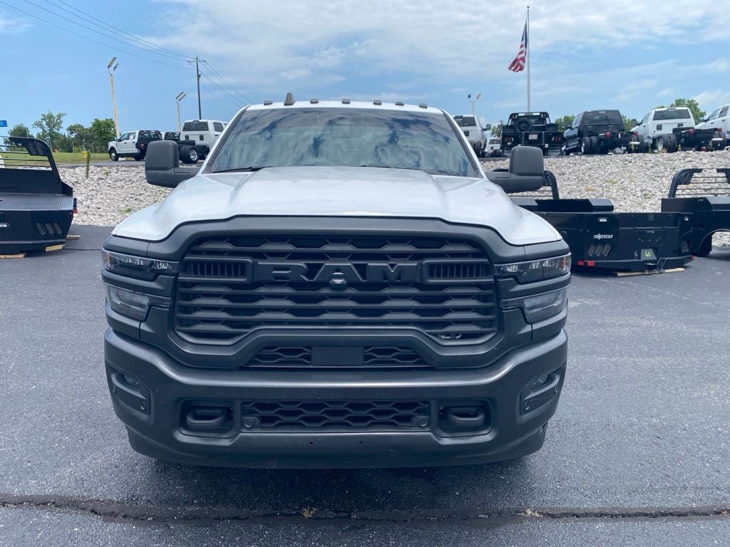 2025 RAM 3500 Tradesman Crew Cab 4x4 8' Box