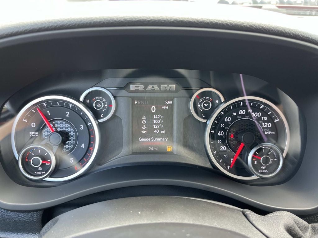 2026 RAM 3500 RAM 3500 TRADESMAN CREW CAB 4X4 8' BOX