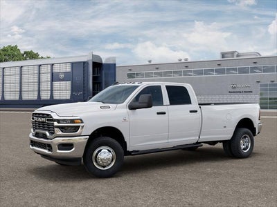 2026 RAM 3500 RAM 3500 TRADESMAN CREW CAB 4X4 8' BOX