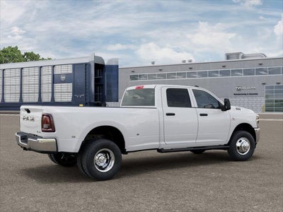 2026 RAM 3500 RAM 3500 TRADESMAN CREW CAB 4X4 8' BOX