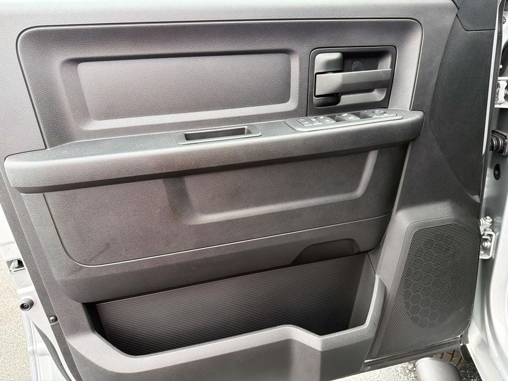 2026 RAM 3500 RAM 3500 TRADESMAN CREW CAB 4X4 8' BOX