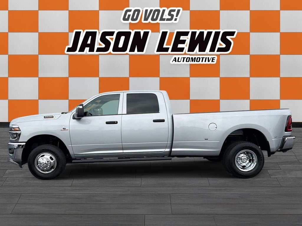2026 RAM 3500 RAM 3500 TRADESMAN CREW CAB 4X4 8' BOX