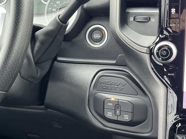 2026 RAM 3500 RAM 3500 TRADESMAN CREW CAB 4X4 8' BOX