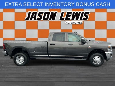 2026 RAM 3500 RAM 3500 TRADESMAN CREW CAB 4X4 8' BOX