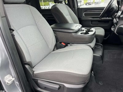 2024 RAM 3500 Big Horn Crew Cab 4x4 8' Box