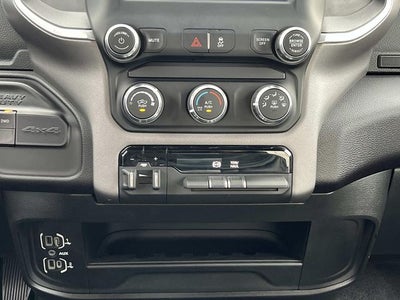 2024 RAM 3500 Big Horn Crew Cab 4x4 8' Box