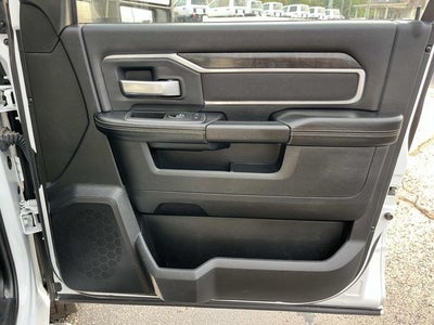 2024 RAM 3500 Big Horn Crew Cab 4x4 8' Box