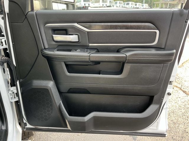 2024 RAM 3500 Big Horn Crew Cab 4x4 8' Box