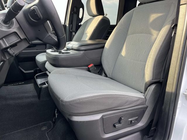 2024 RAM 3500 Big Horn Crew Cab 4x4 8' Box
