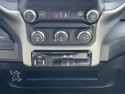 2024 RAM 3500 Big Horn Crew Cab 4x4 8' Box