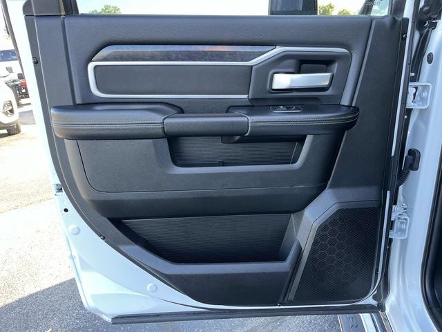 2024 RAM 3500 Big Horn Crew Cab 4x4 8' Box