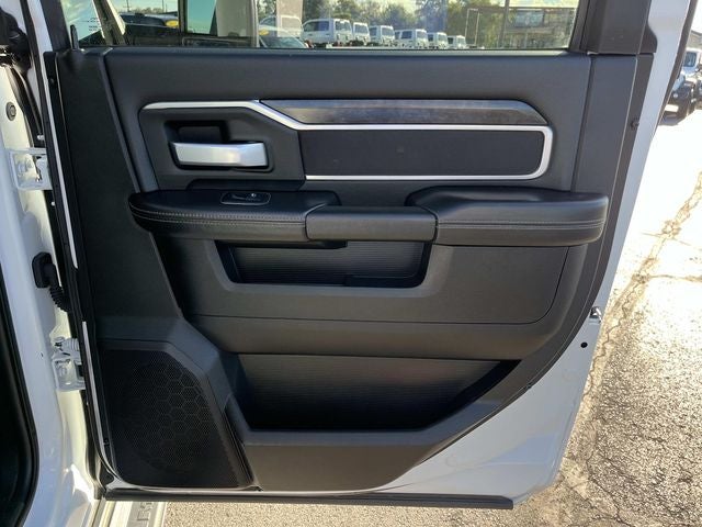 2024 RAM 3500 Big Horn Crew Cab 4x4 8' Box