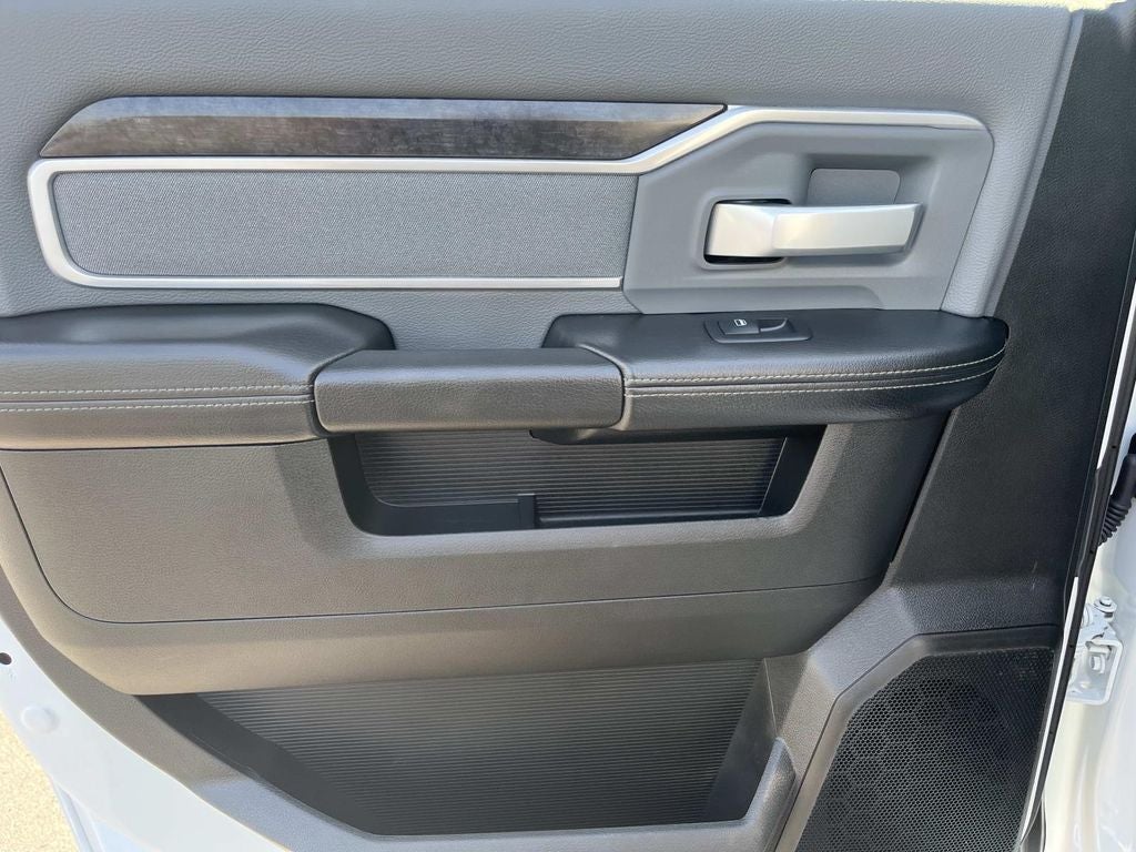 2022 RAM 3500 Big Horn Crew Cab 4x4 8' Box