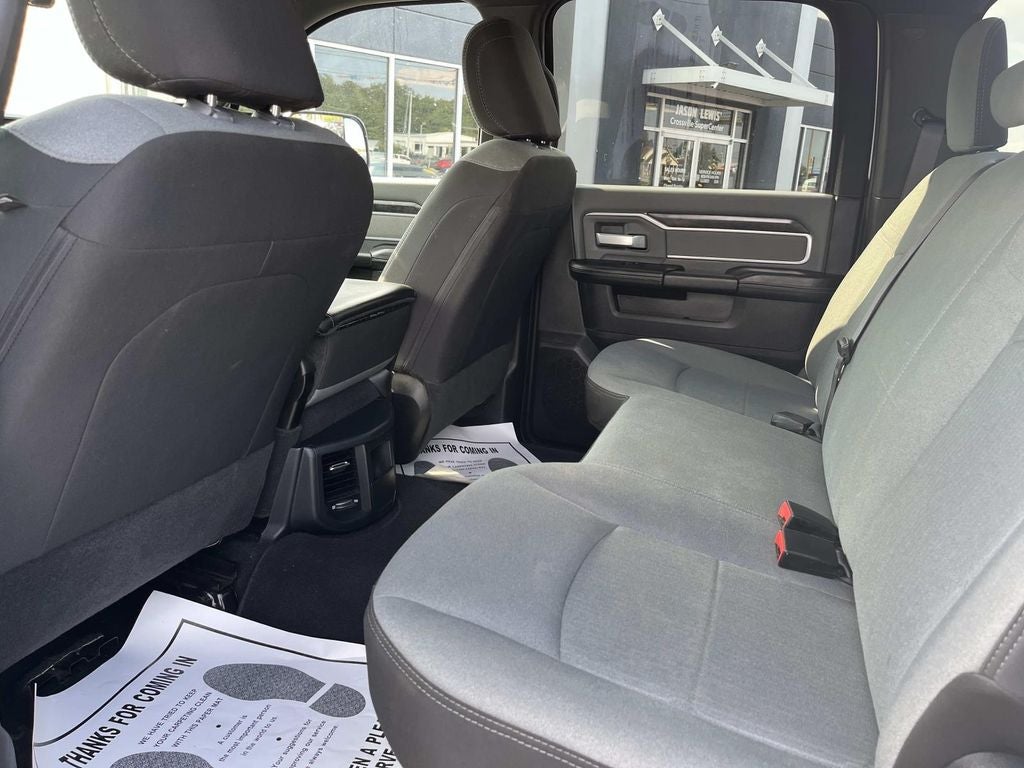2022 RAM 3500 Big Horn Crew Cab 4x4 8' Box
