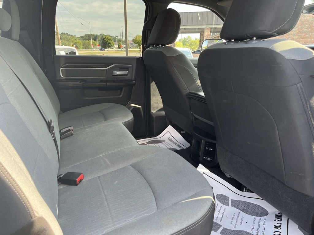 2022 RAM 3500 Big Horn Crew Cab 4x4 8' Box