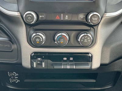 2024 RAM 3500 Big Horn Crew Cab 4x4 8' Box