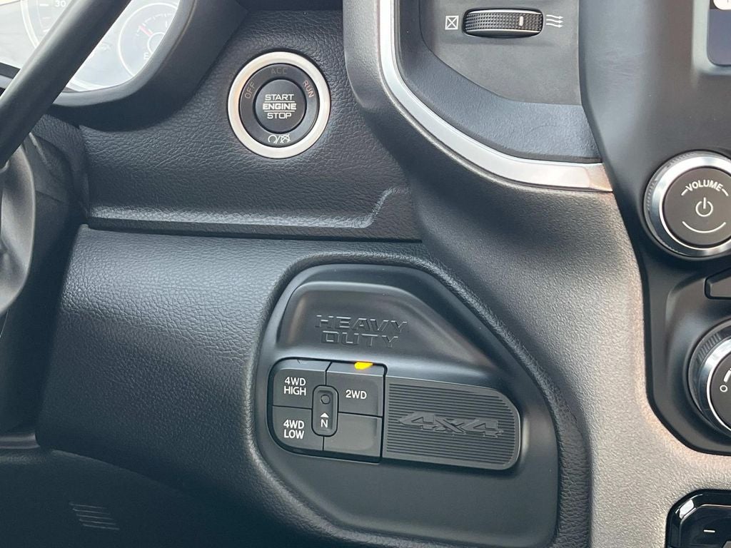 2024 RAM 3500 Big Horn Crew Cab 4x4 8' Box