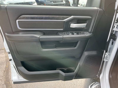2024 RAM 3500 Big Horn Crew Cab 4x4 8' Box