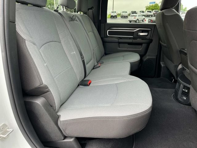 2024 RAM 3500 Big Horn Crew Cab 4x4 8' Box