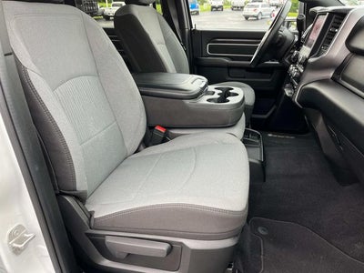 2024 RAM 3500 Big Horn Crew Cab 4x4 8' Box