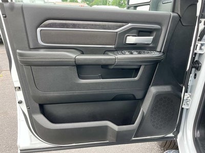 2024 RAM 3500 Big Horn Crew Cab 4x4 8' Box