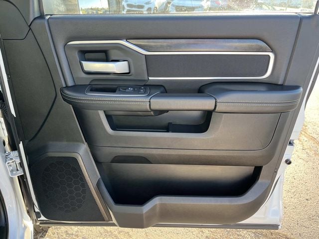 2024 RAM 3500 Big Horn Crew Cab 4x4 8' Box