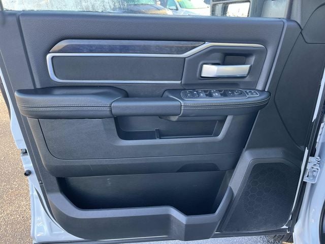 2024 RAM 3500 Big Horn Crew Cab 4x4 8' Box