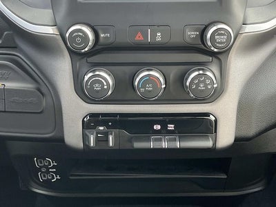 2024 RAM 3500 Big Horn Crew Cab 4x4 8' Box