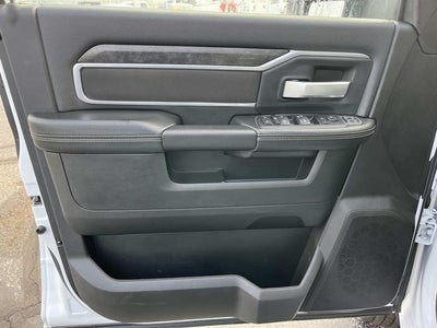 2024 RAM 3500 Big Horn Crew Cab 4x4 8' Box