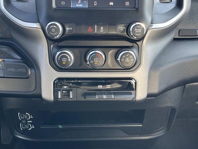 2024 RAM 3500 Big Horn Crew Cab 4x4 8' Box