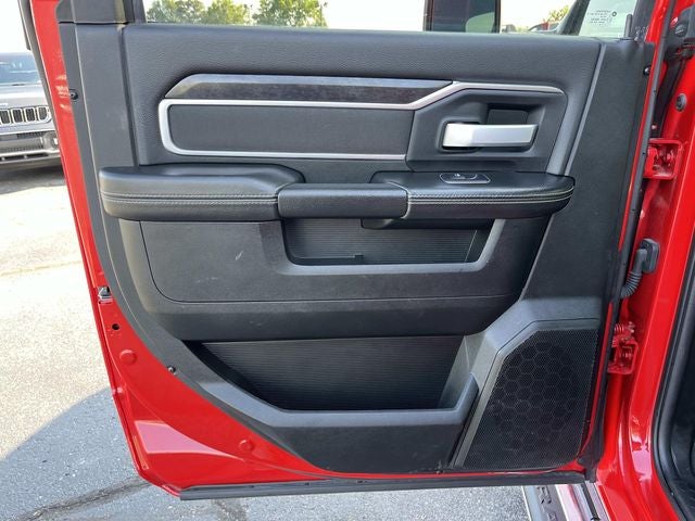 2024 RAM 3500 Big Horn Crew Cab 4x4 8' Box
