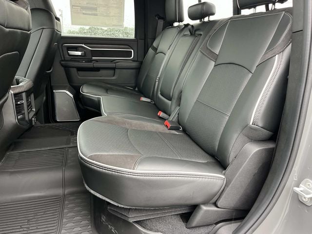 2026 RAM 3500 RAM 3500 LARAMIE CREW CAB 4X4 8' BOX